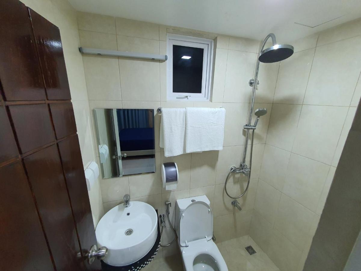 Tour Inn Male Exterior foto